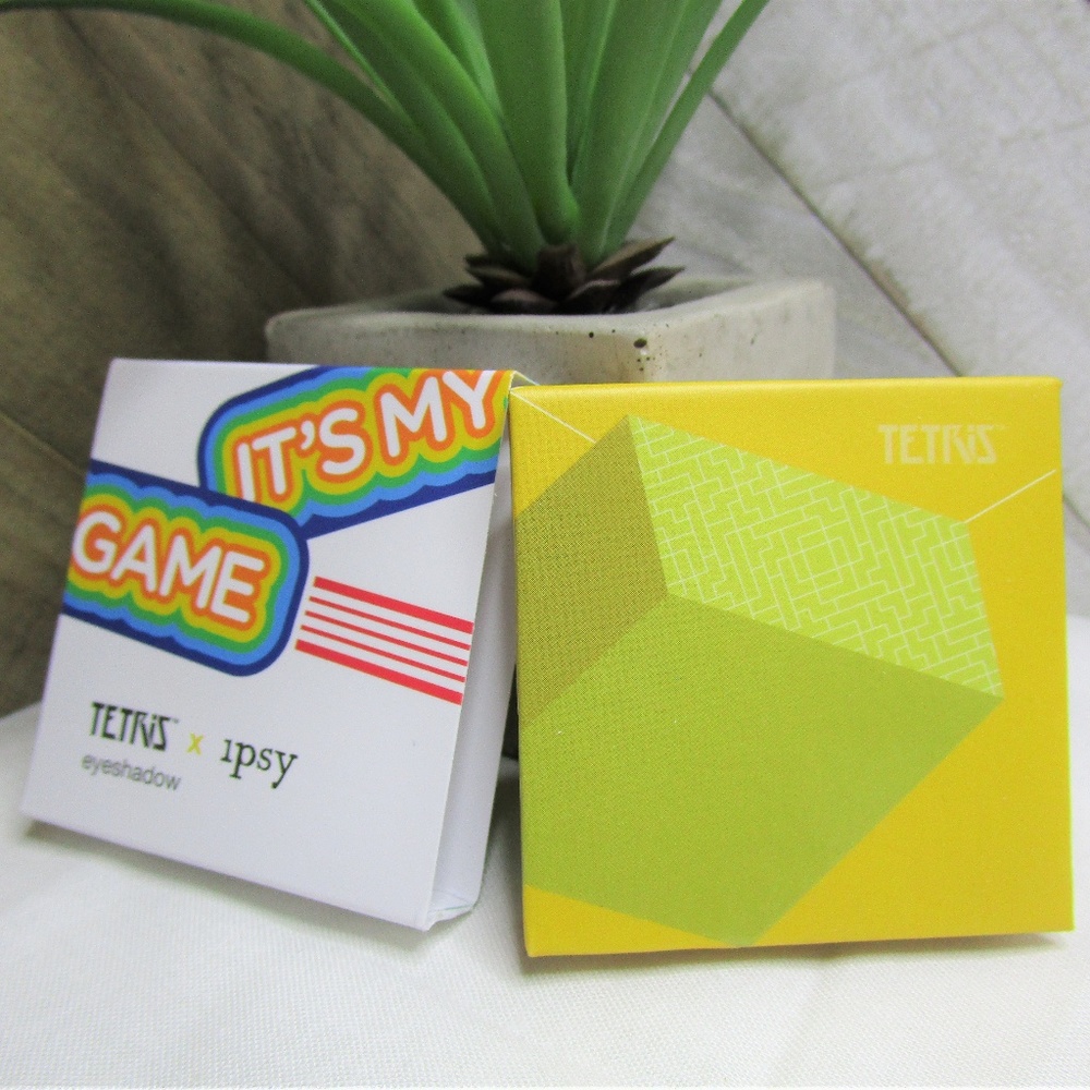 5/$15 - Tetris x ipsy Eyeshadow - t-spin